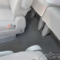 Автомобильные коврики EVA на Chrysler Grand Voyager V (2008->) 2 ряд: кресла 1+1 не убираются в пол